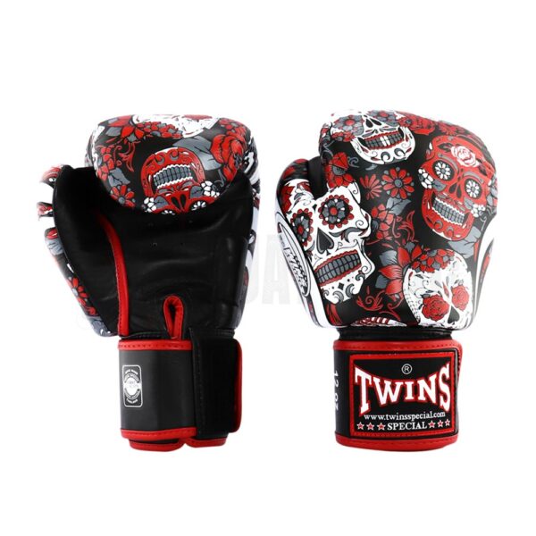Twins Skull Boxing Gloves FBGVL3-53 Red